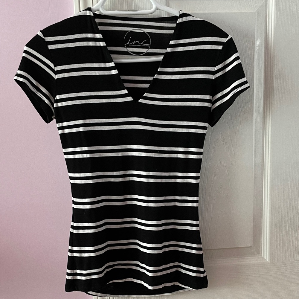INC International Concepts Short Sleeve V Neck Top
